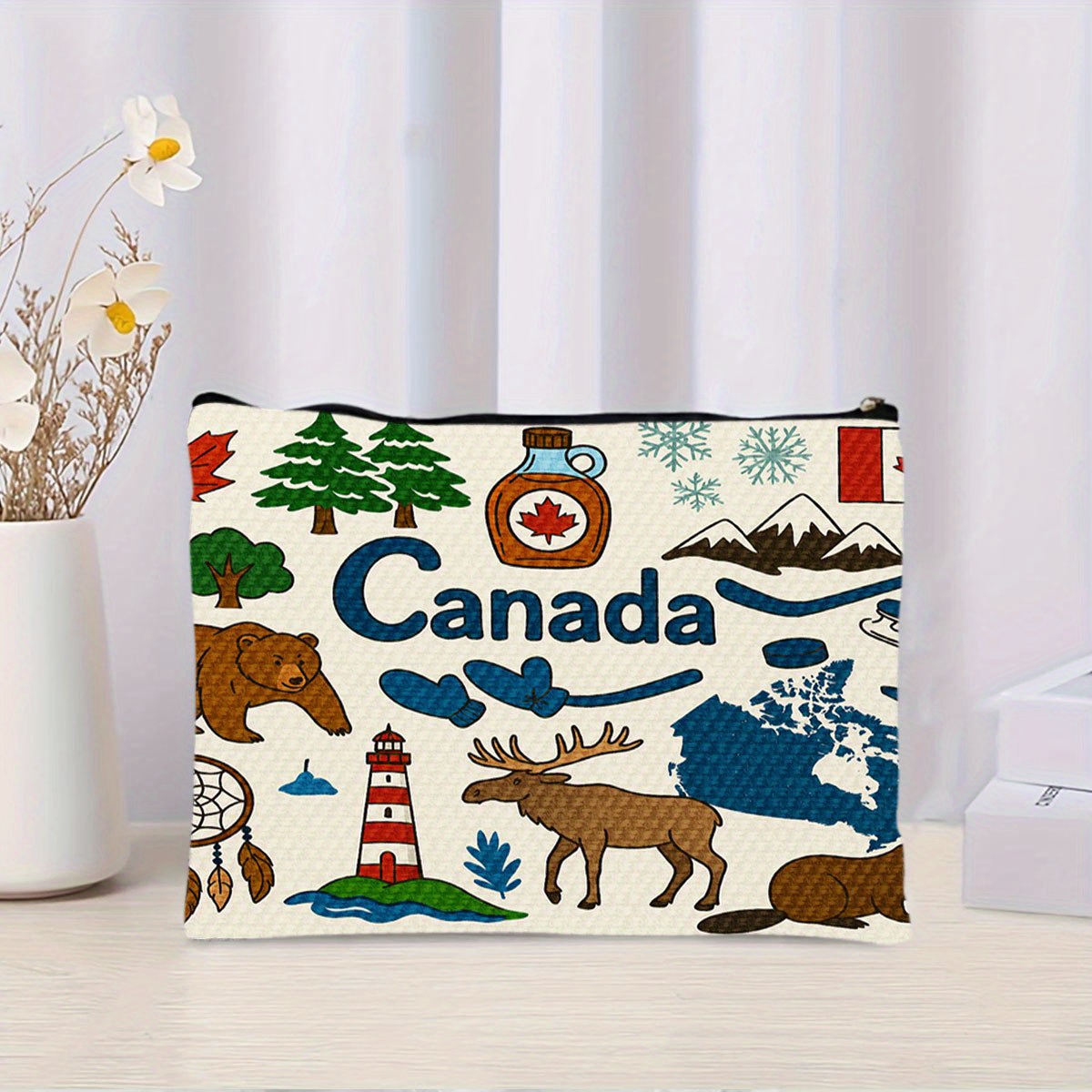 Women Bags Canada - A Canada themed cosmetic bag -
