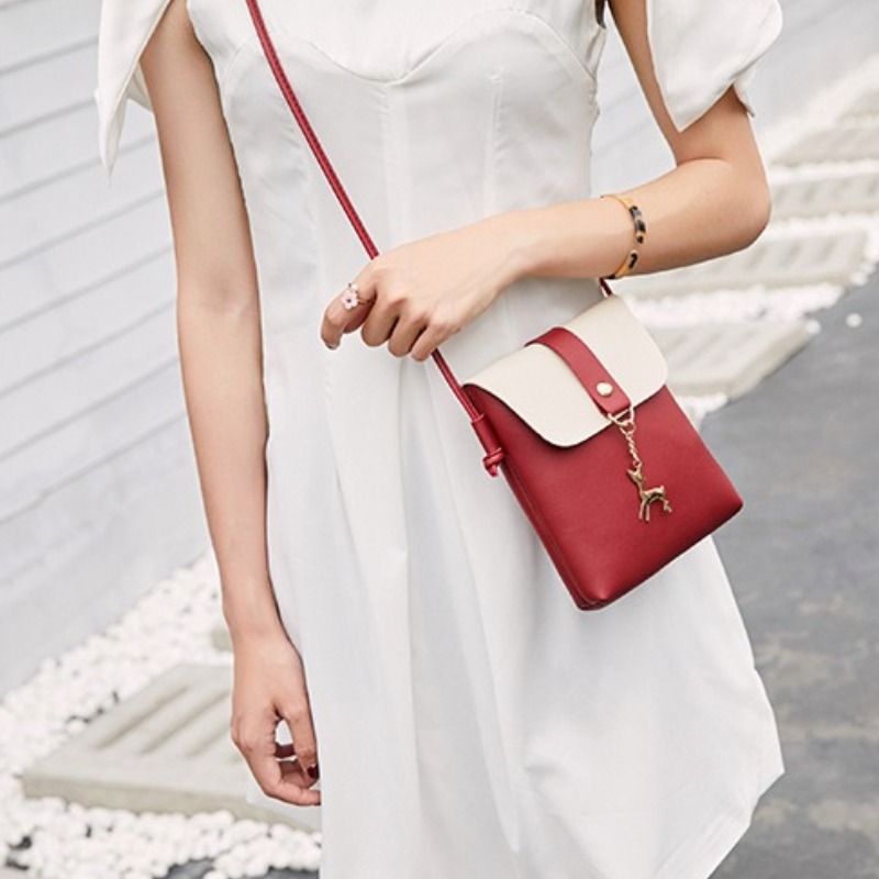 New Deer Pendant Bag Women's S - Women'S Bags New Look ulasan dan harga